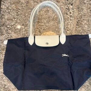 Long champs - NEW limited edition white leather &  Navy Blue Tote Bag